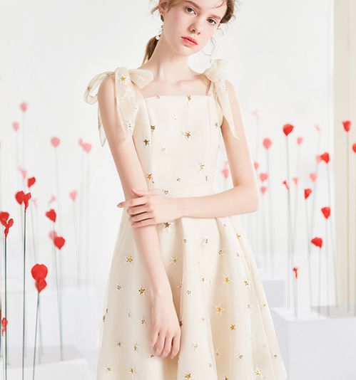 這幾款獨特的服飾搭配你喜歡嗎 讓你變身性感女神回頭率爆表